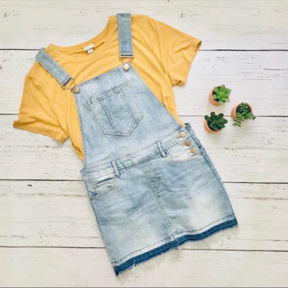 DOLLHOUSE Overall Dress with Released Hem Bottom